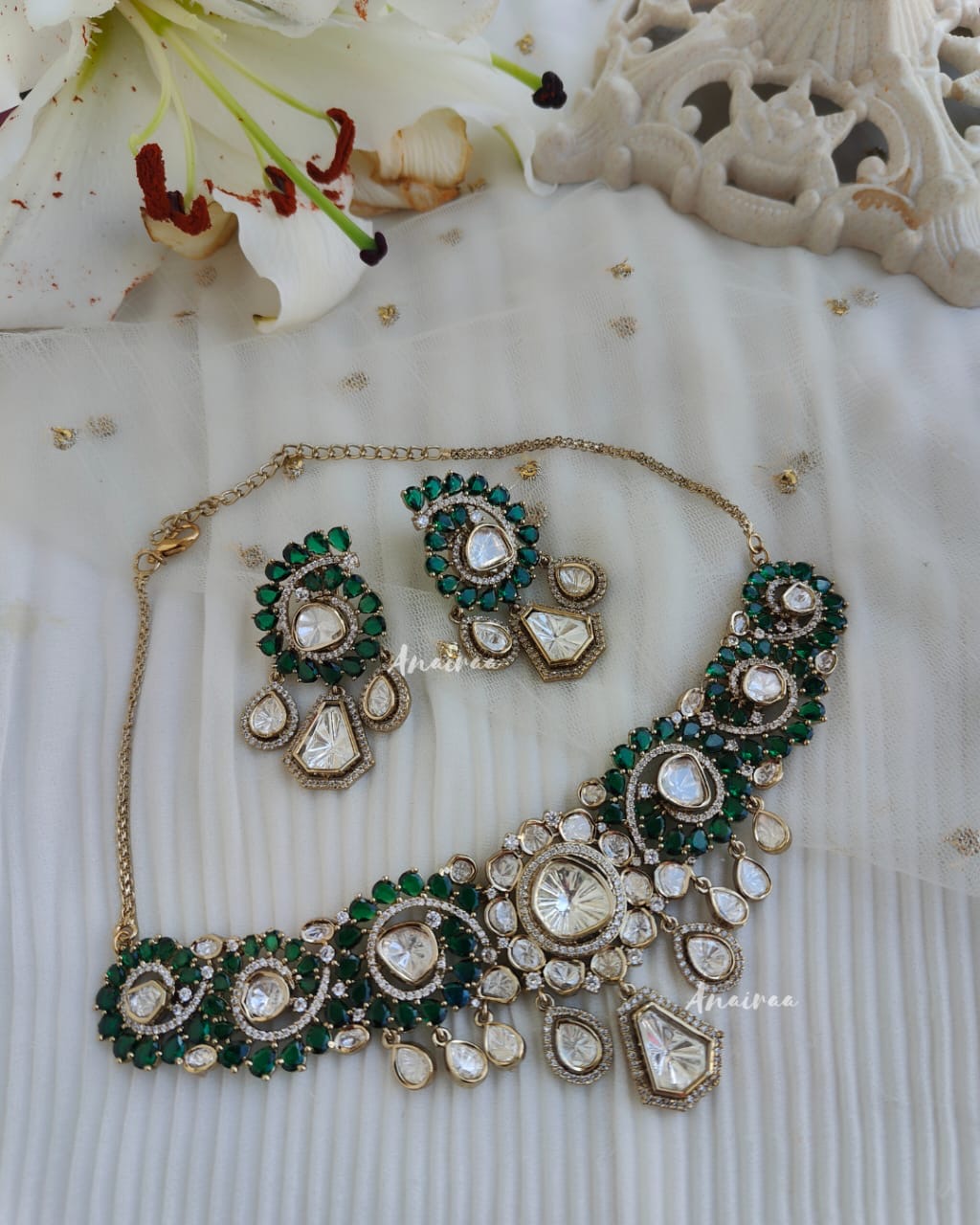Arha emerald Moissanite choker set