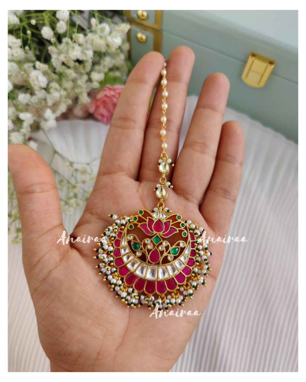 Paachi kundan mangtikka