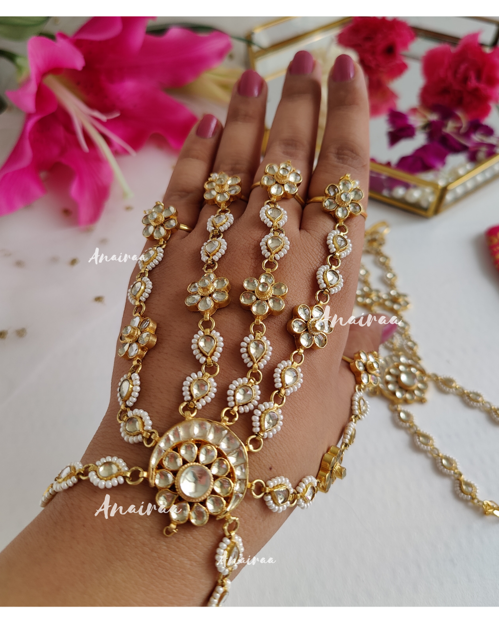 Kundan deals hathphool designs