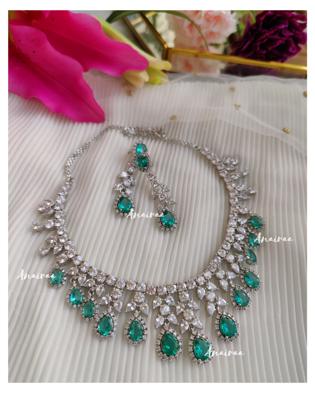 Layered Emerald Green Signity Diamonds Necklace Set - Rentjewels
