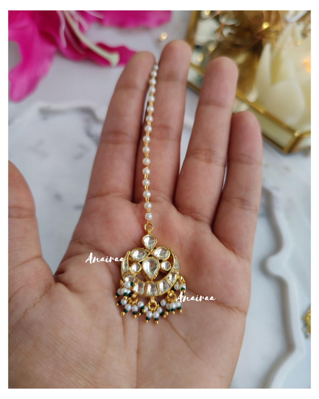 Small size kundan mangtikka