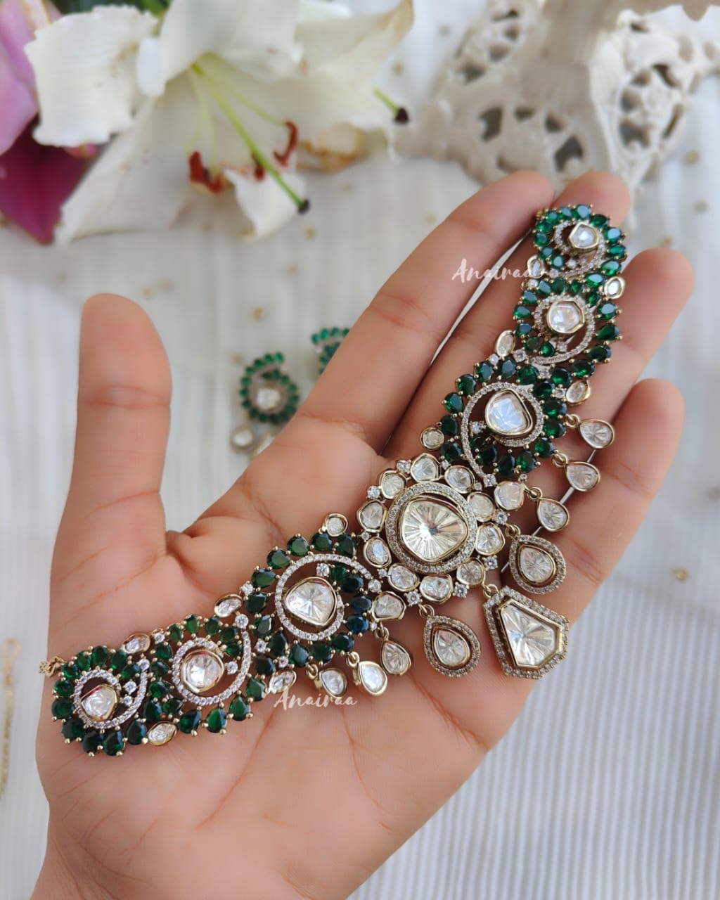 Arha emerald Moissanite choker set