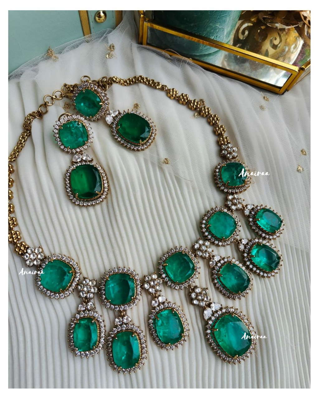 Doublet necklace set