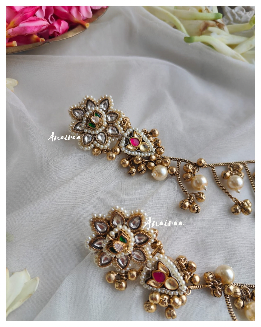 Inaya earrings with Earchains