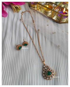 Polki emerald pendant set