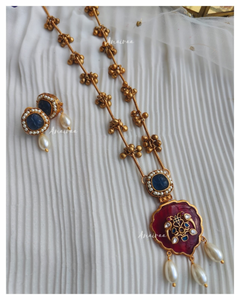 Kadi kundan pendant set with ghungroo chain