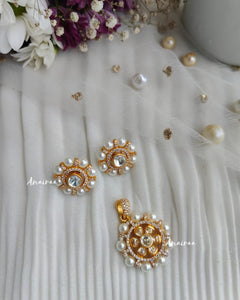 Moissanite pearl pendant set