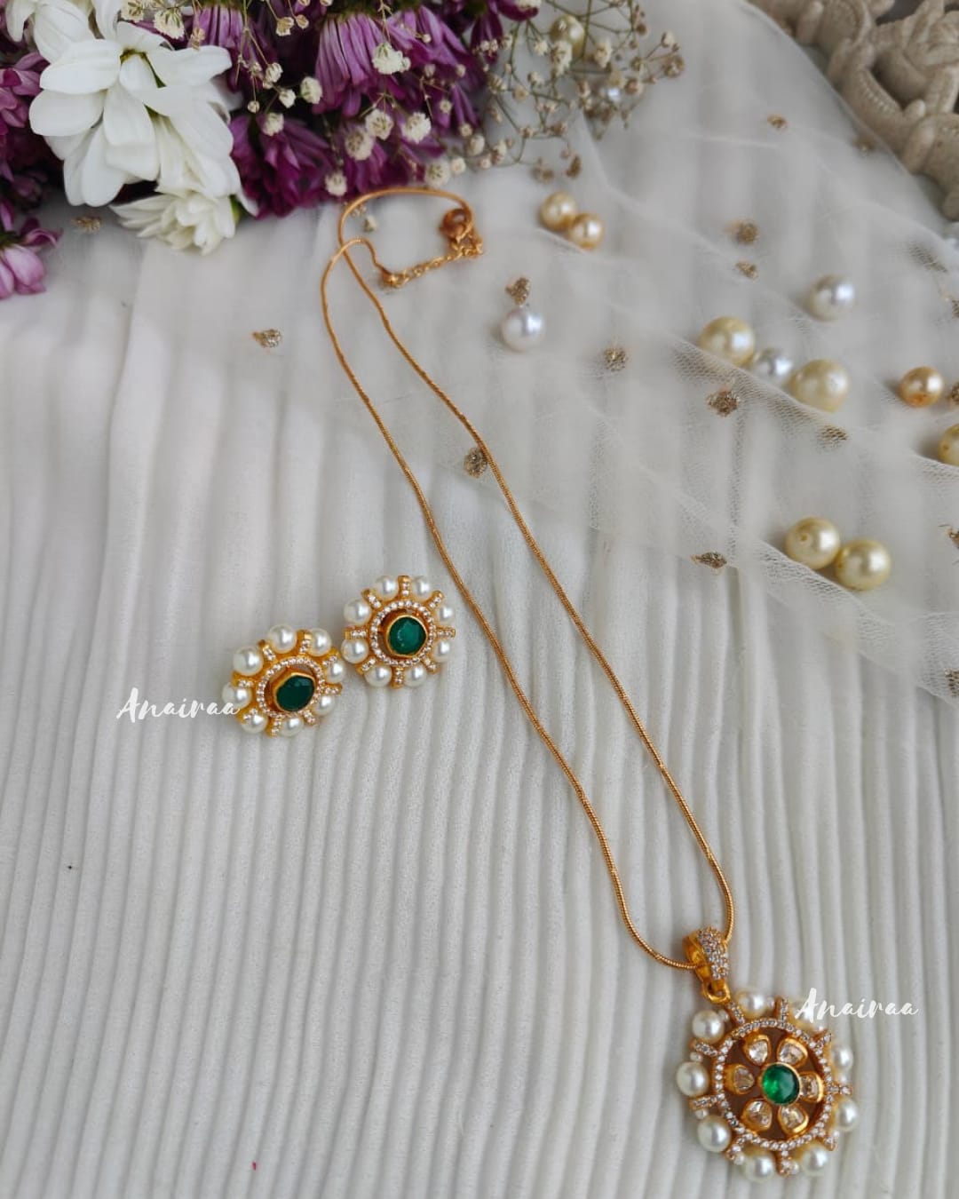 Moissanite pearl emerald pendant set