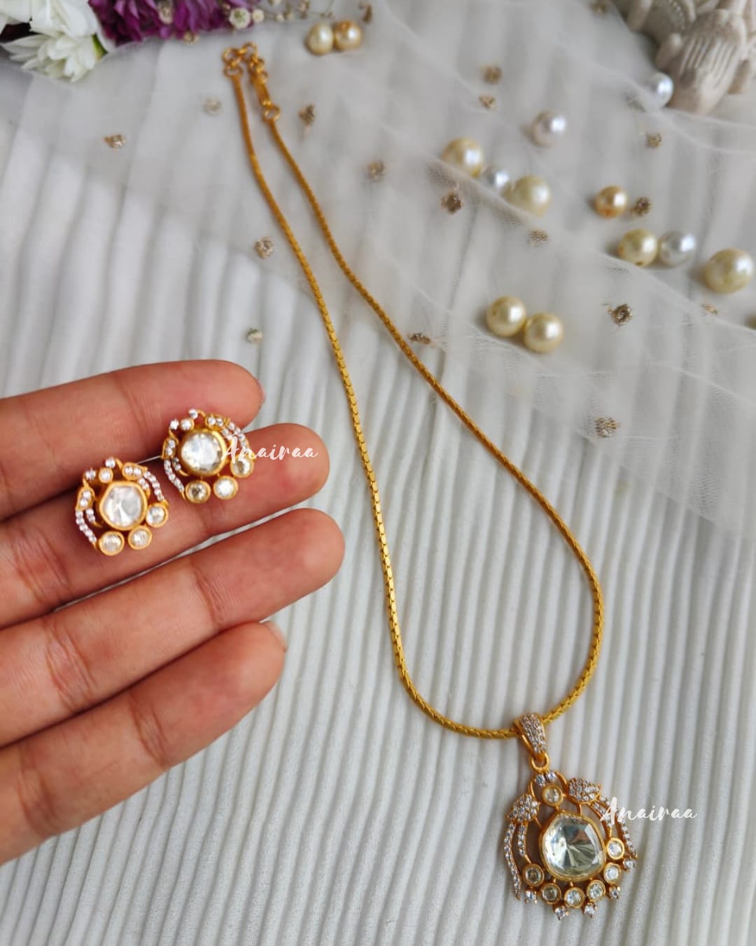 Moissanite pendant set