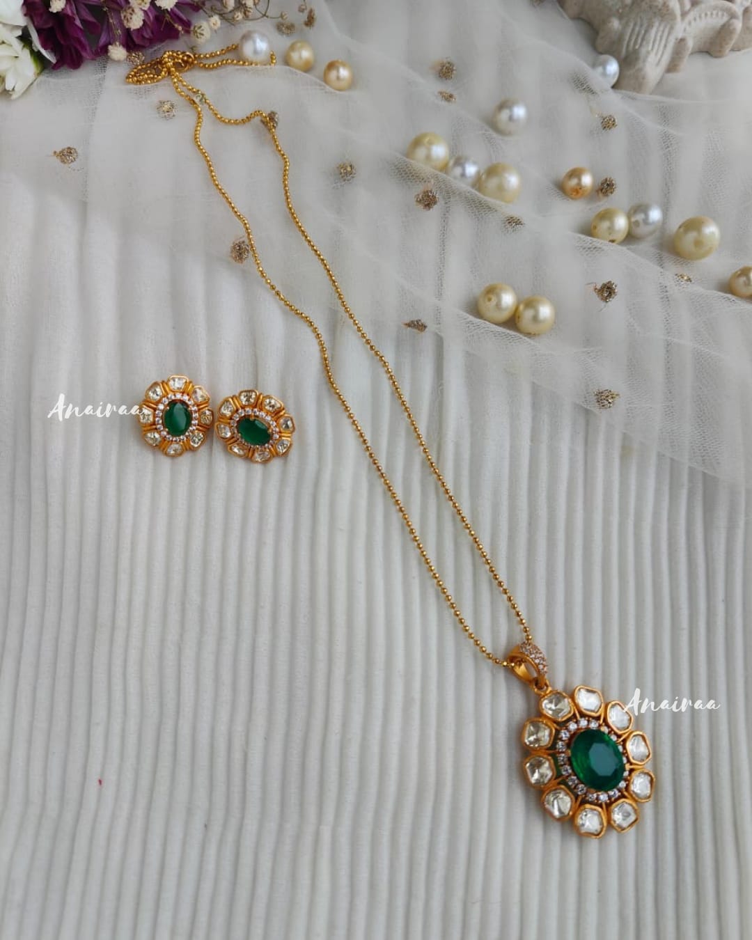 Moissanite emerald pendant set