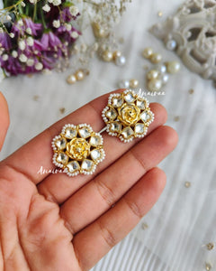 Kundan studs