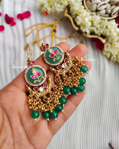 Antique choker set