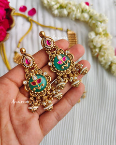 Antique necklace ser