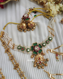 Antique choker set
