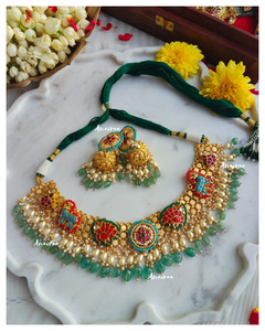 Avantika necklace set