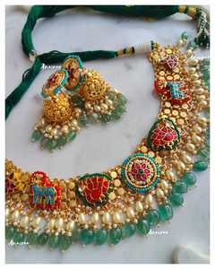 Avantika necklace set