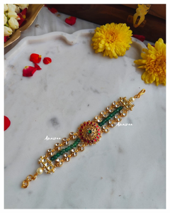 Paachi Kundan bracelet