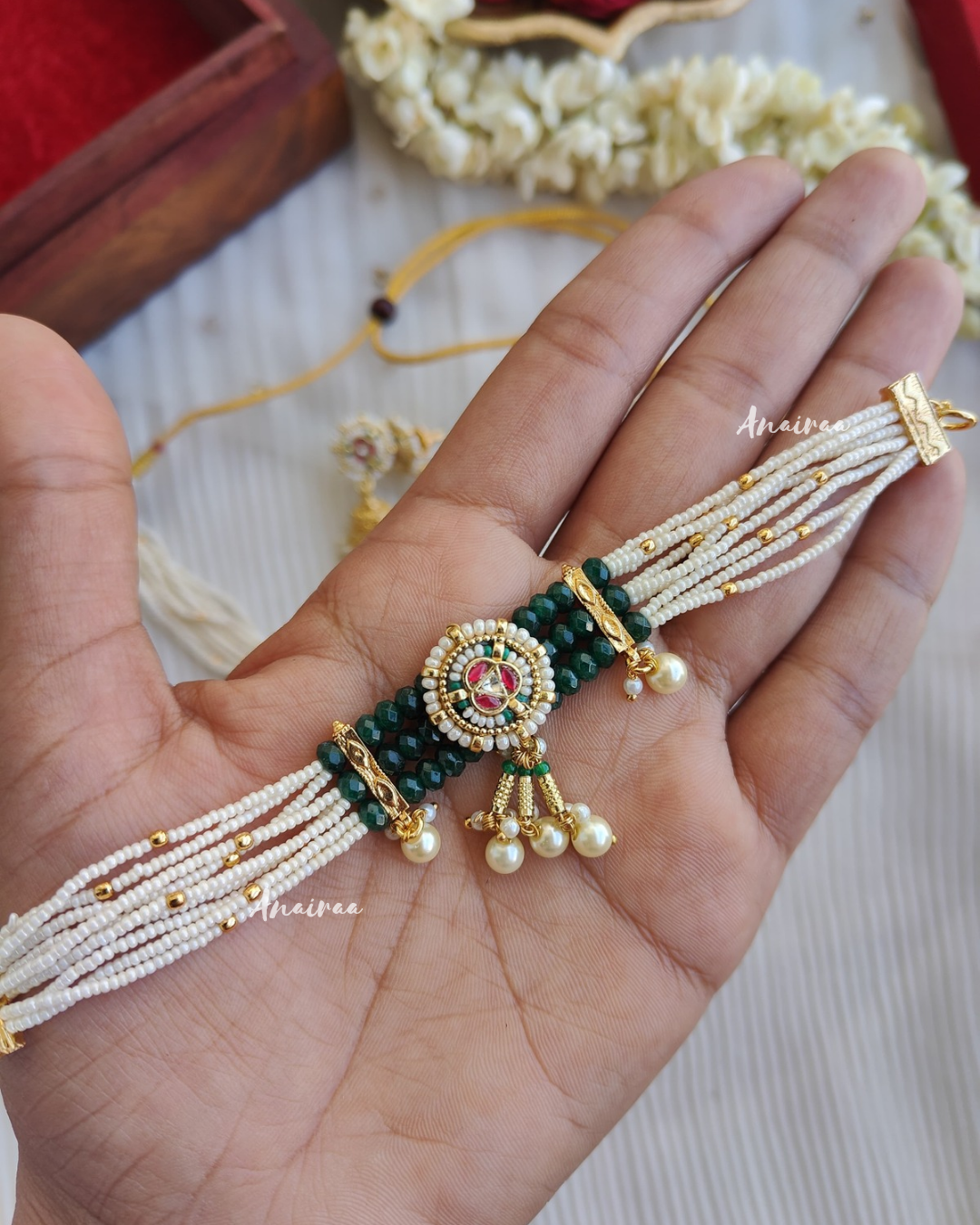 Tanmaya Kundan choker & bracelet combo