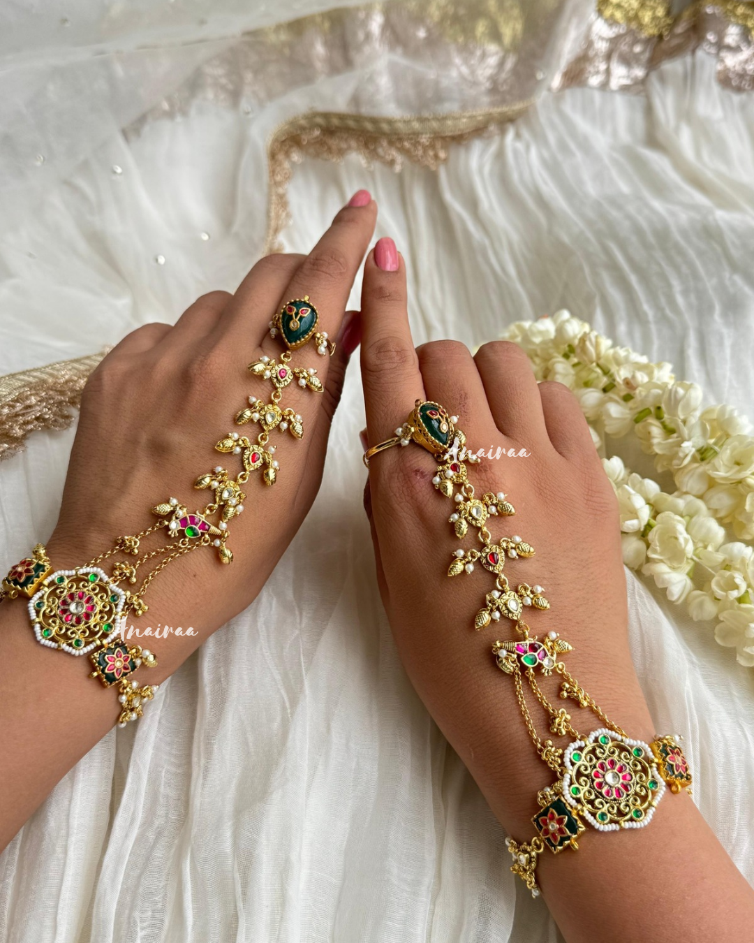 Multi color paachi kundan hathphool