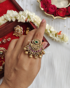 Antique Kundan ring