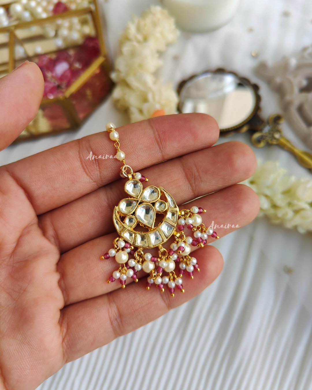 Kundan maangtikka