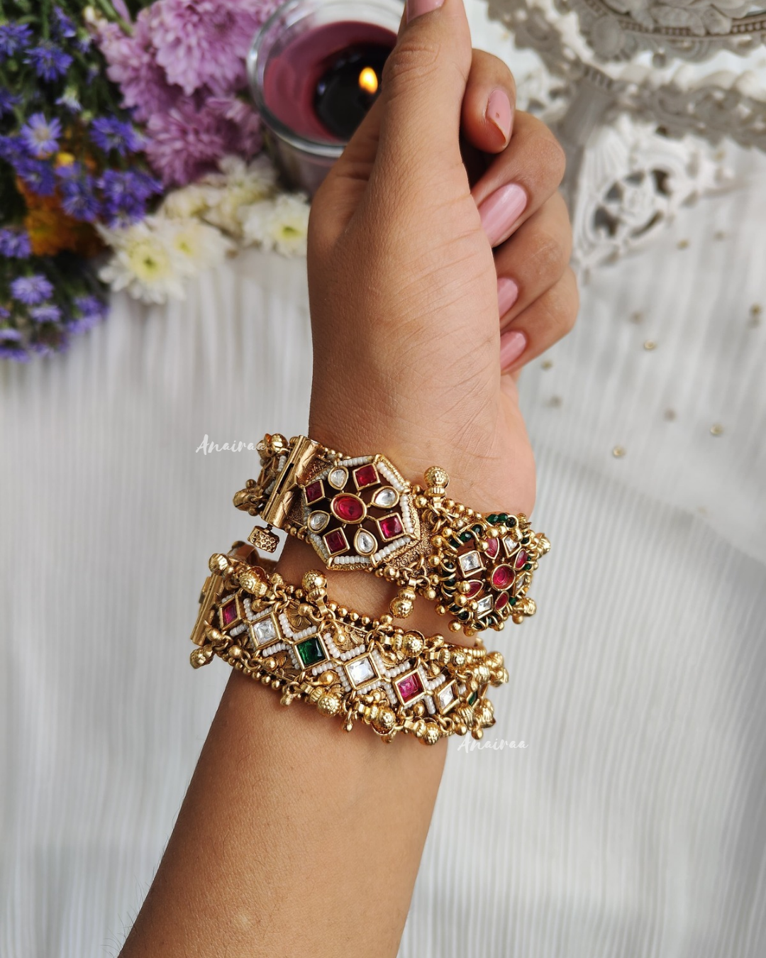 Antique kundan bangles