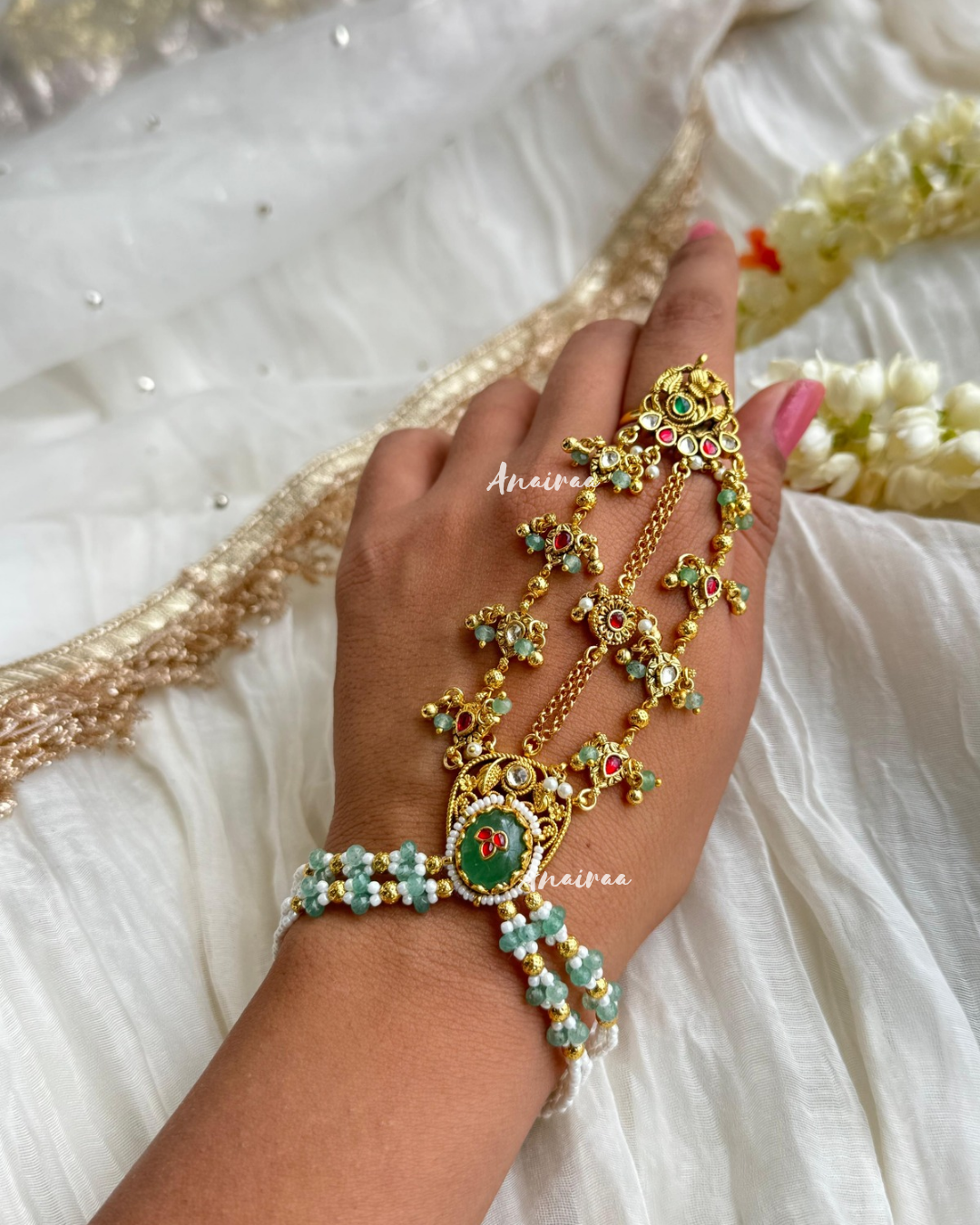 Bridal paachi kundan hathphool