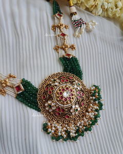 Jadau antique emerald necklace set