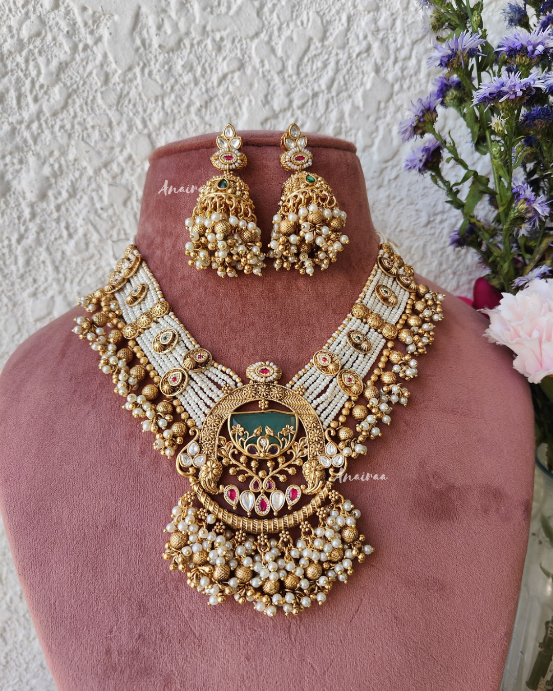 Aarohi Antique necklace set