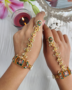 Paachi kundan hathphool