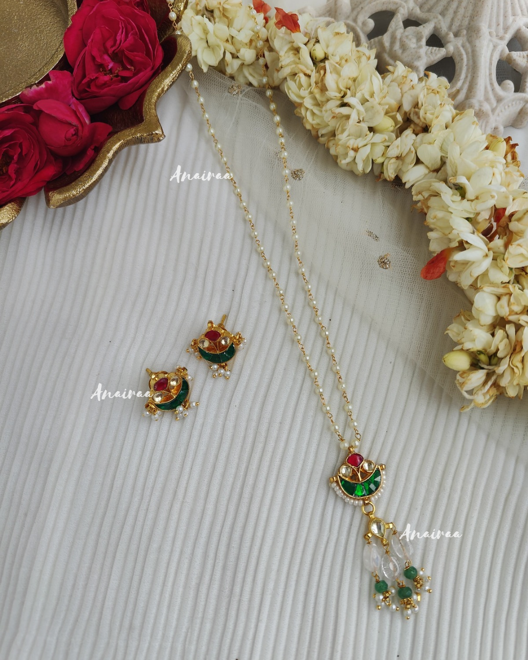 Paachi kundan pendant set