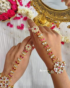 Multicolor paachi kundan hathphool