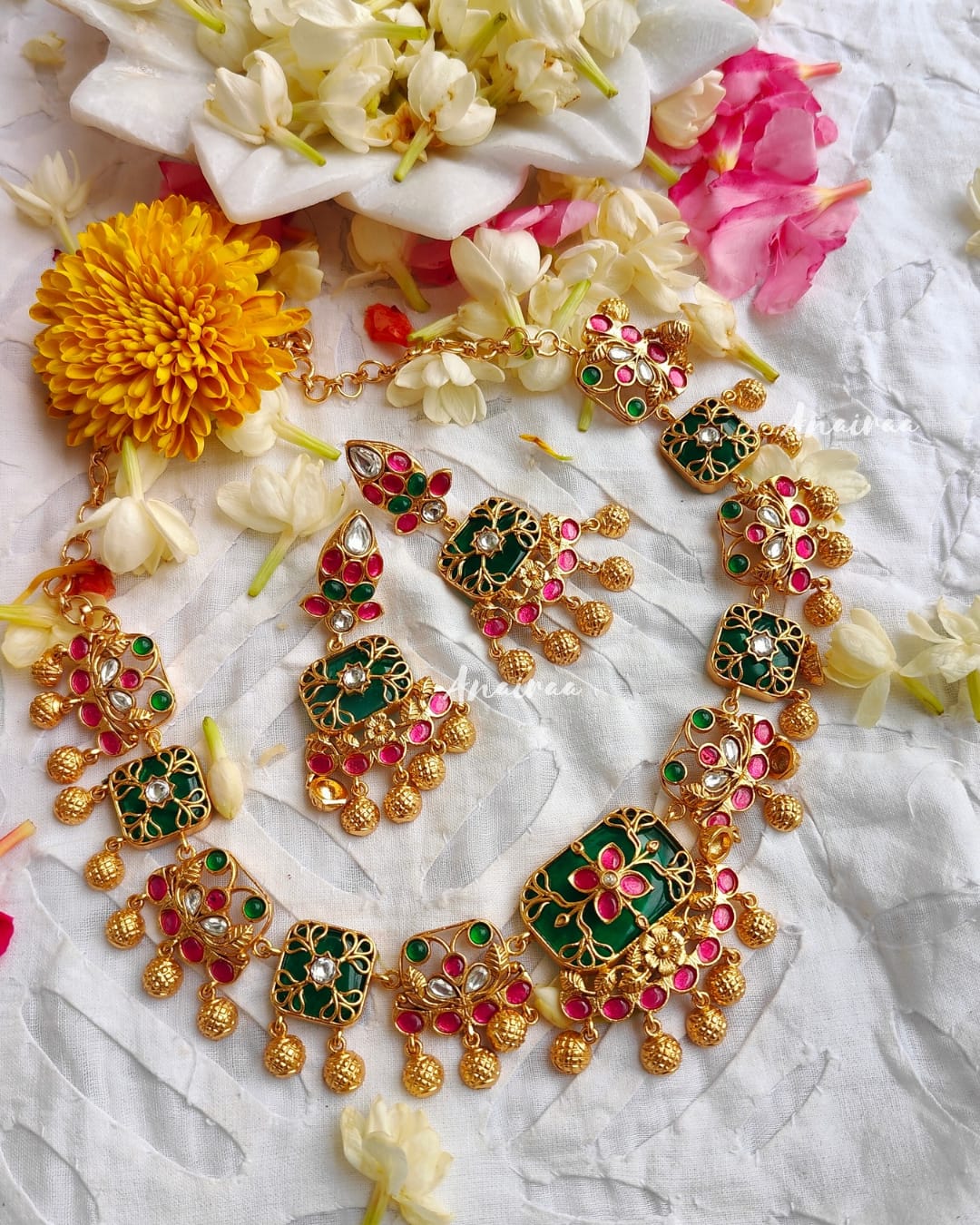 Kadi kundan choker set