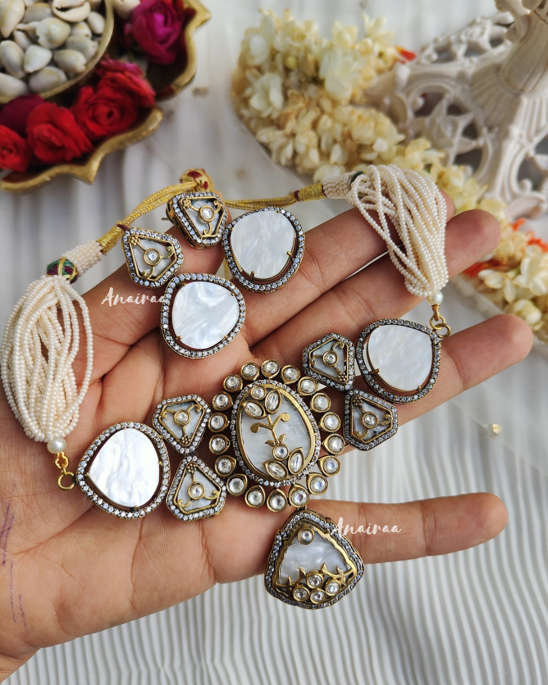 Sampada Mother of pearl choker set