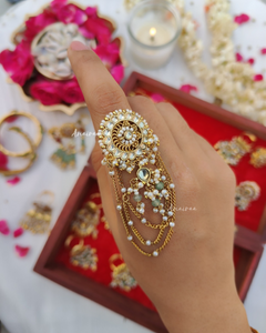 Heritage Paachi kundan ring