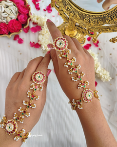 Multicolor Paachi kundan hathphool