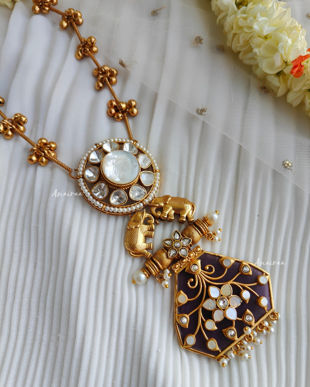 Mother of pearl pendant set with ghungroo chain