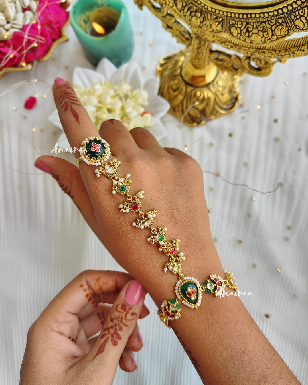 Paachi kundan hathphool (single pc)