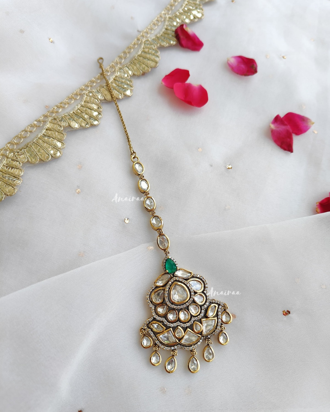 Emerald moissanite maangtikka