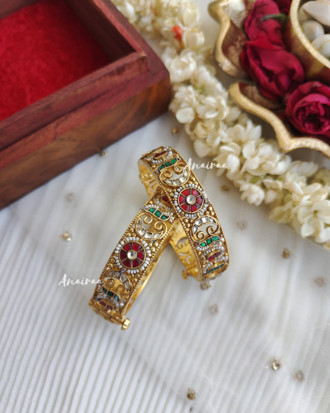 Heritage paachi kundan openable bangles