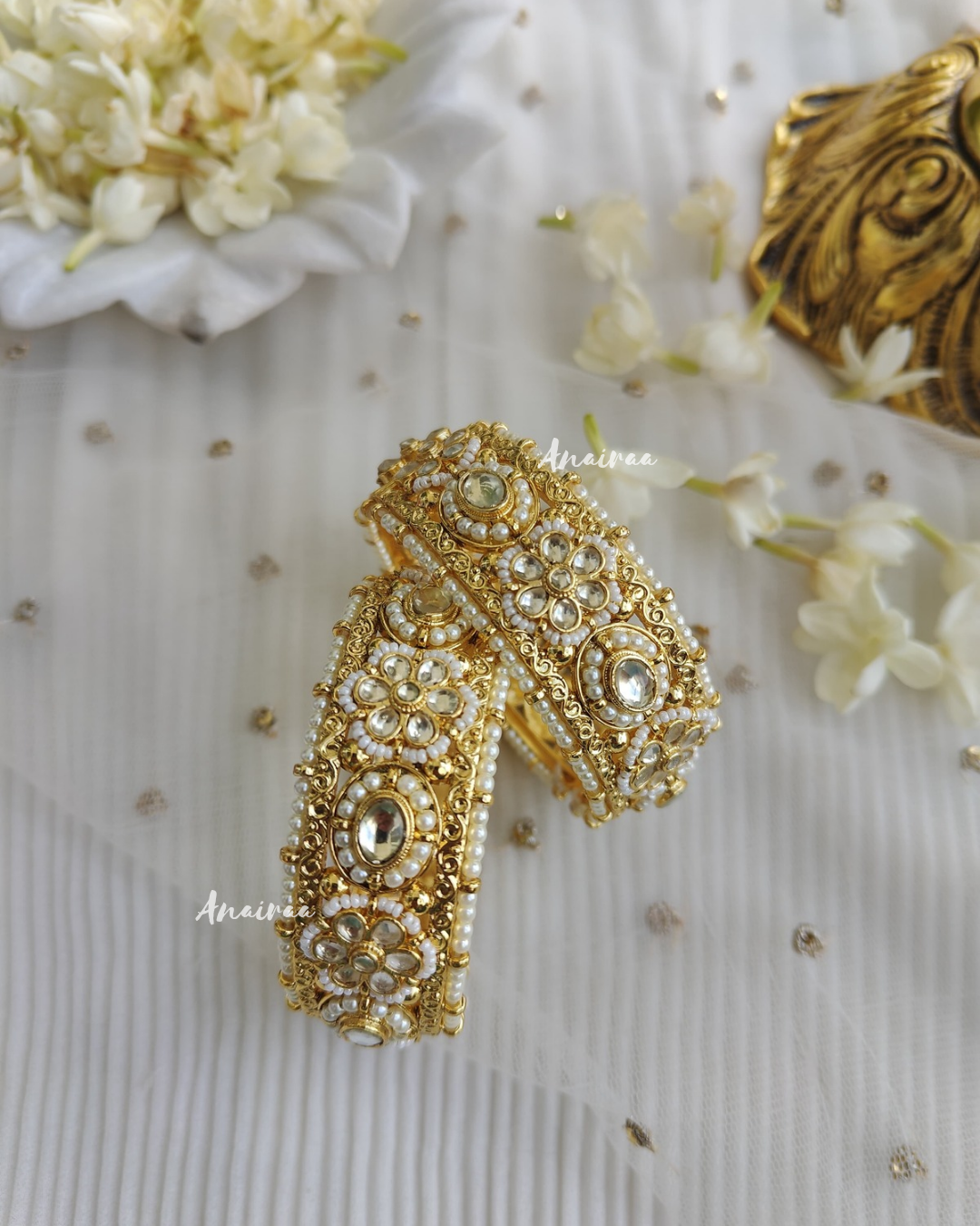 Antique Floral kada with floral motifs