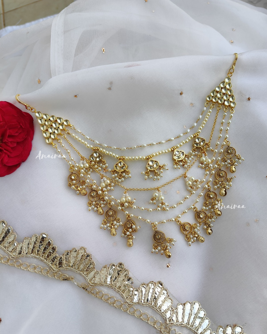 Yamani hair accessory