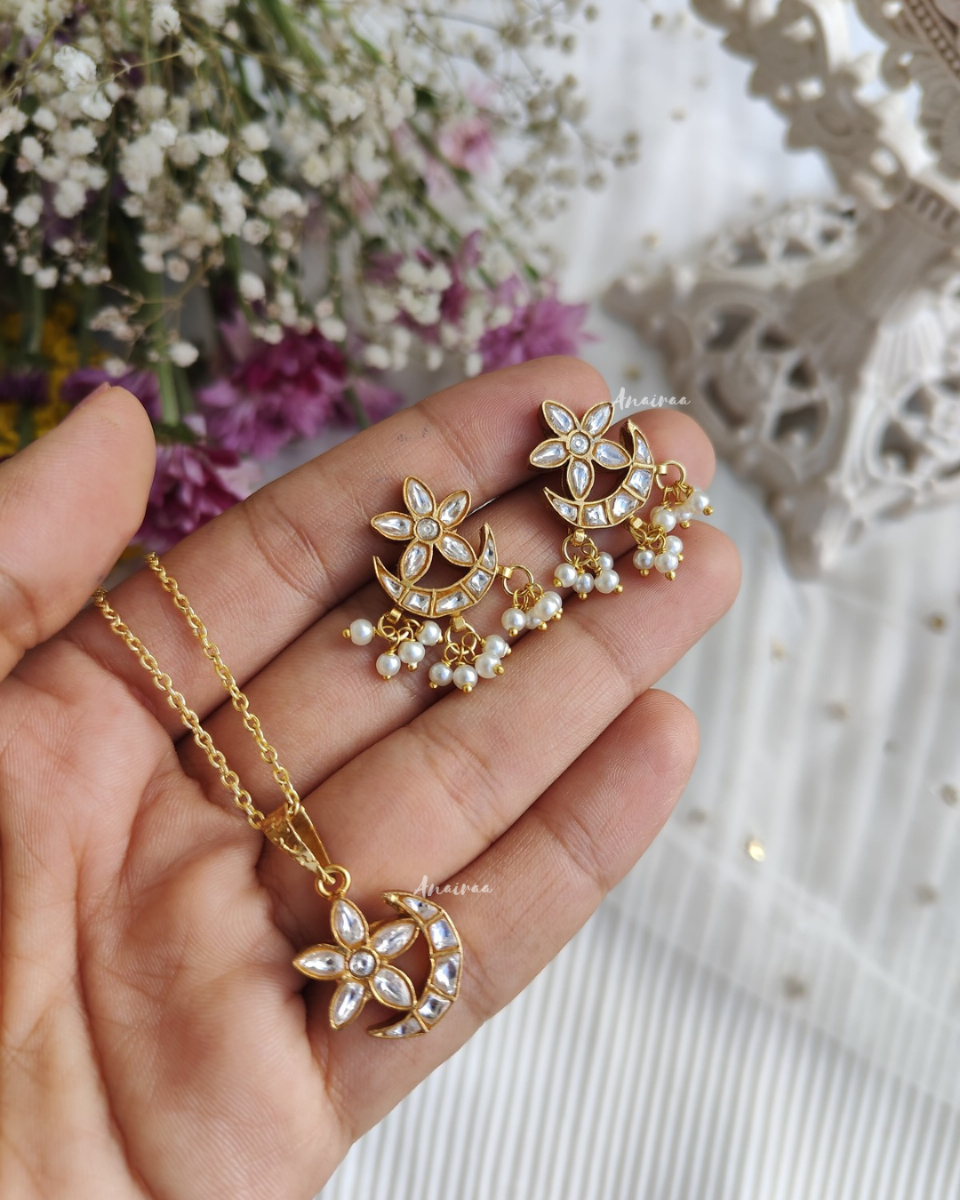 Jadau flower and moon pendant set