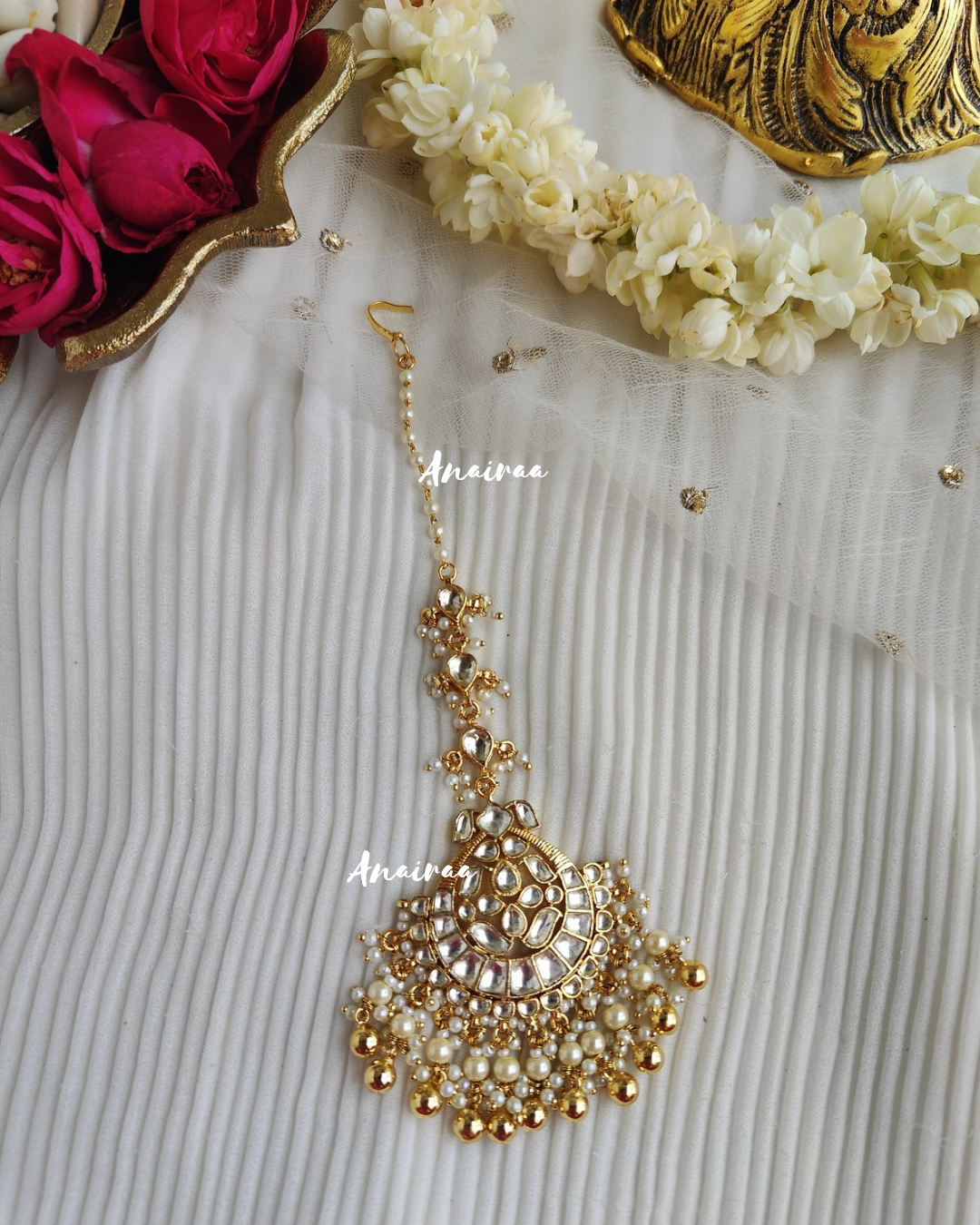 White color maangtikka