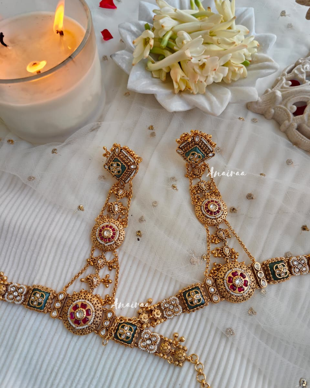 Antique hathphool