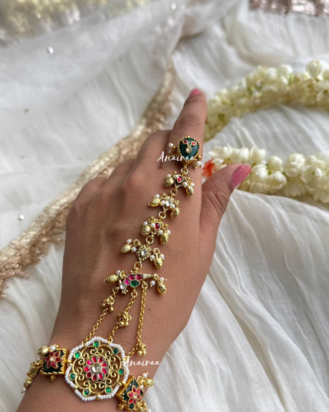 Multi color paachi kundan hathphool