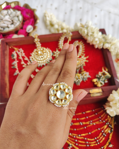 Kundan ring