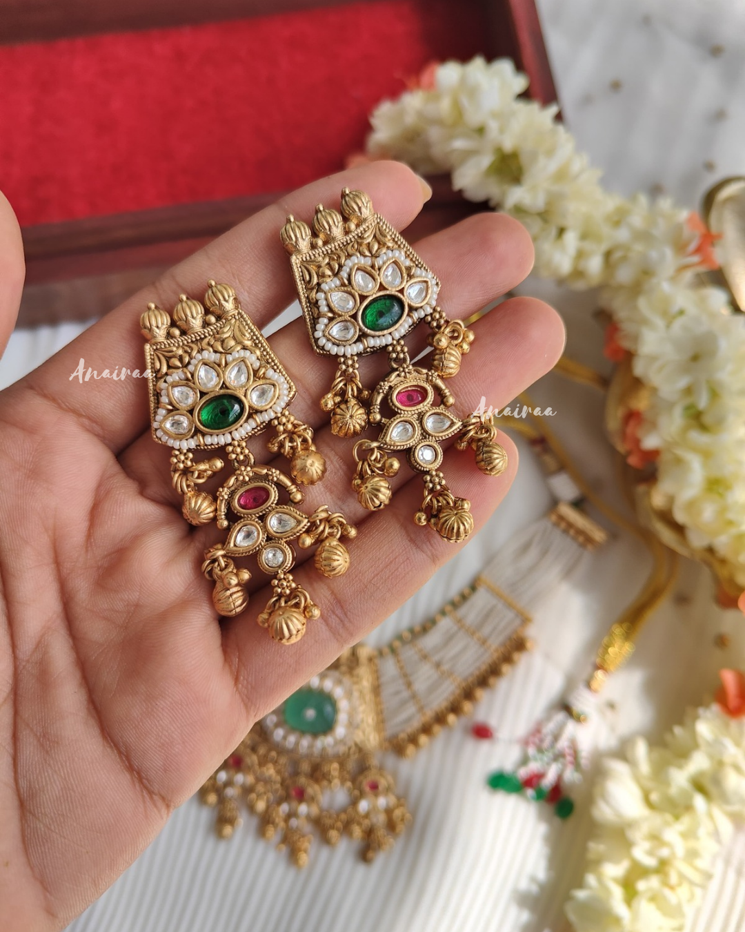 Antique choker set