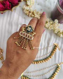 Antique ring