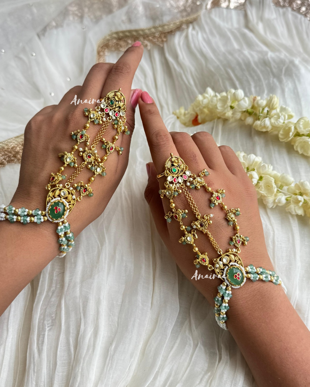 Bridal paachi kundan hathphool